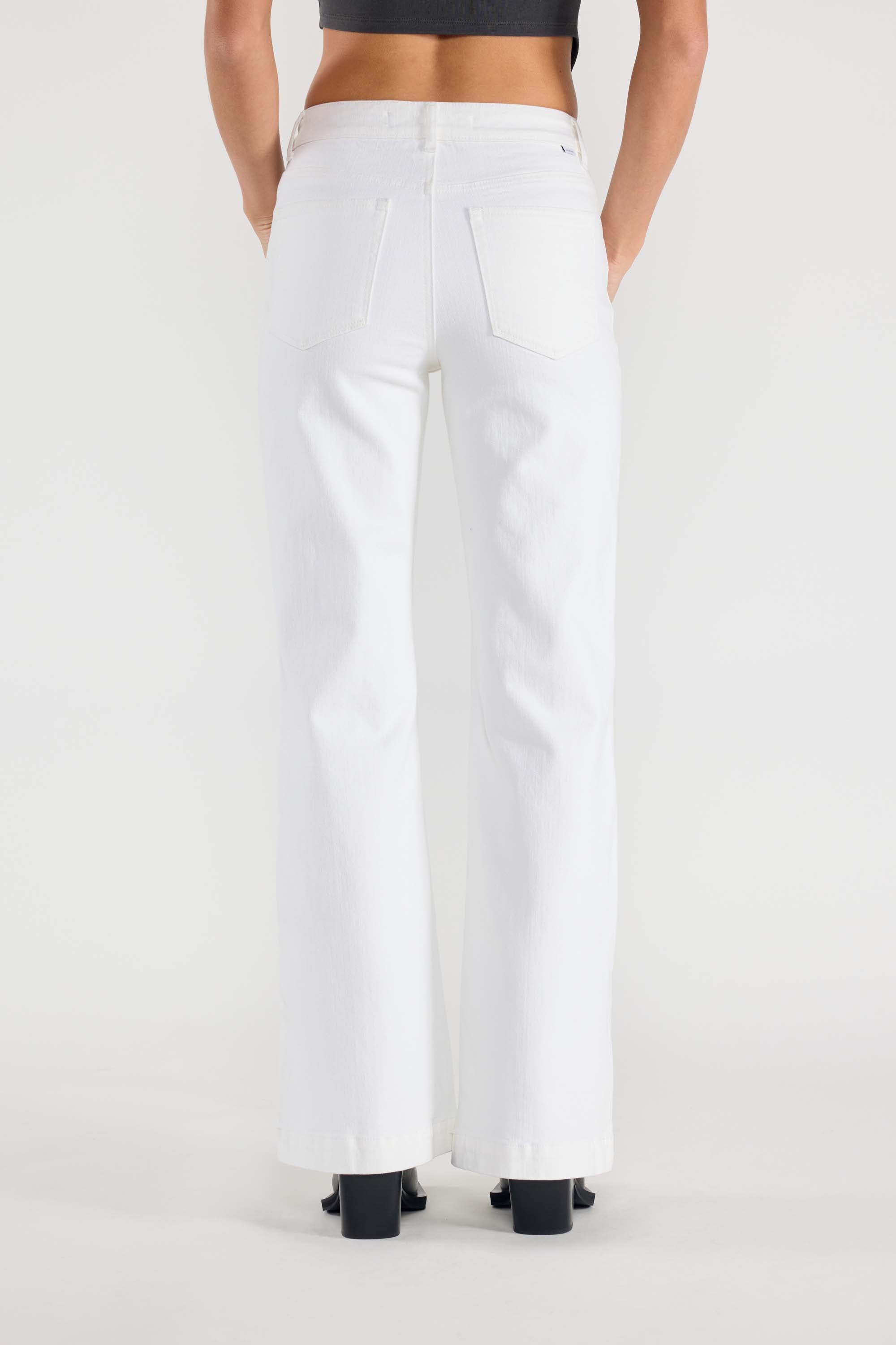 EP3625WHITE_8