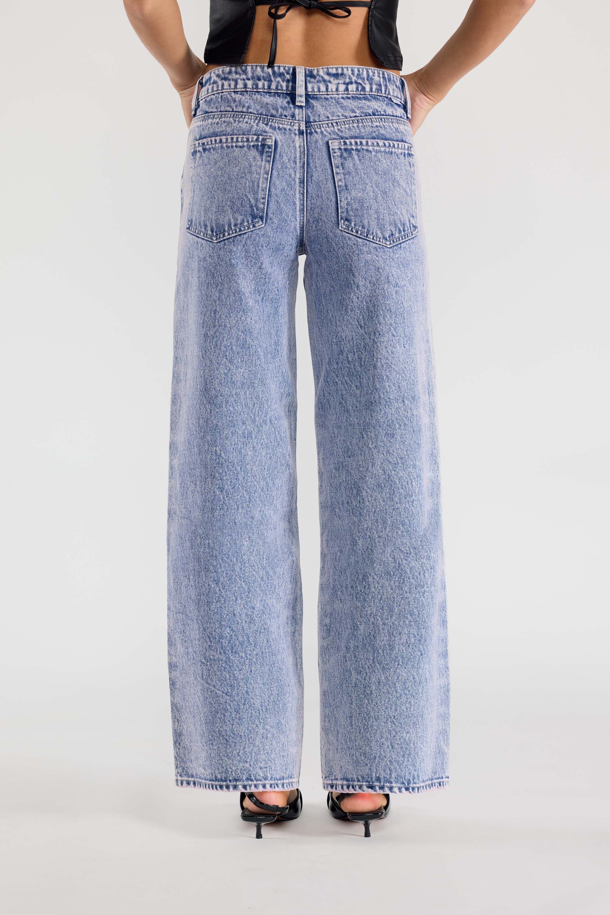 Mid Waist Relaxed Wide Leg Jeans 9