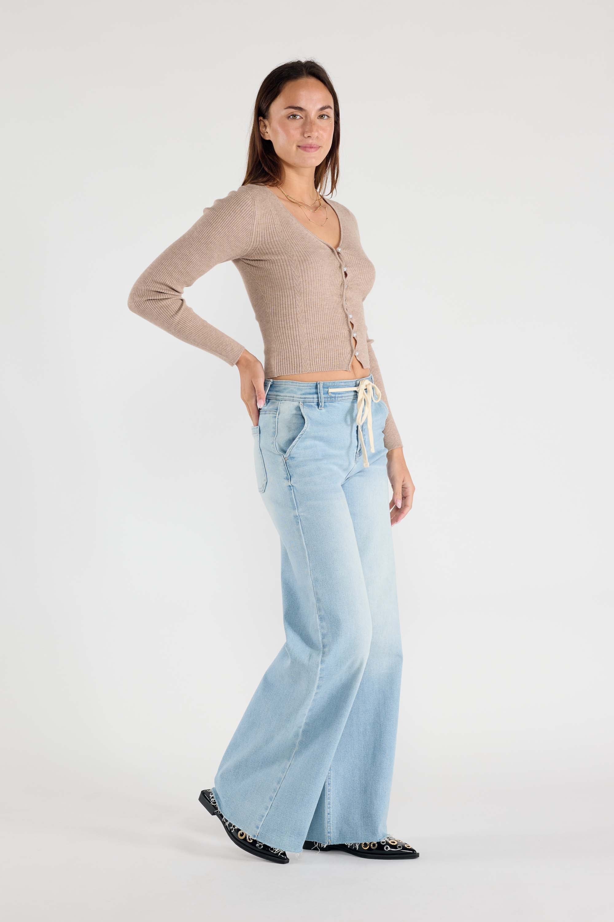 Wide Straight Jeans 3