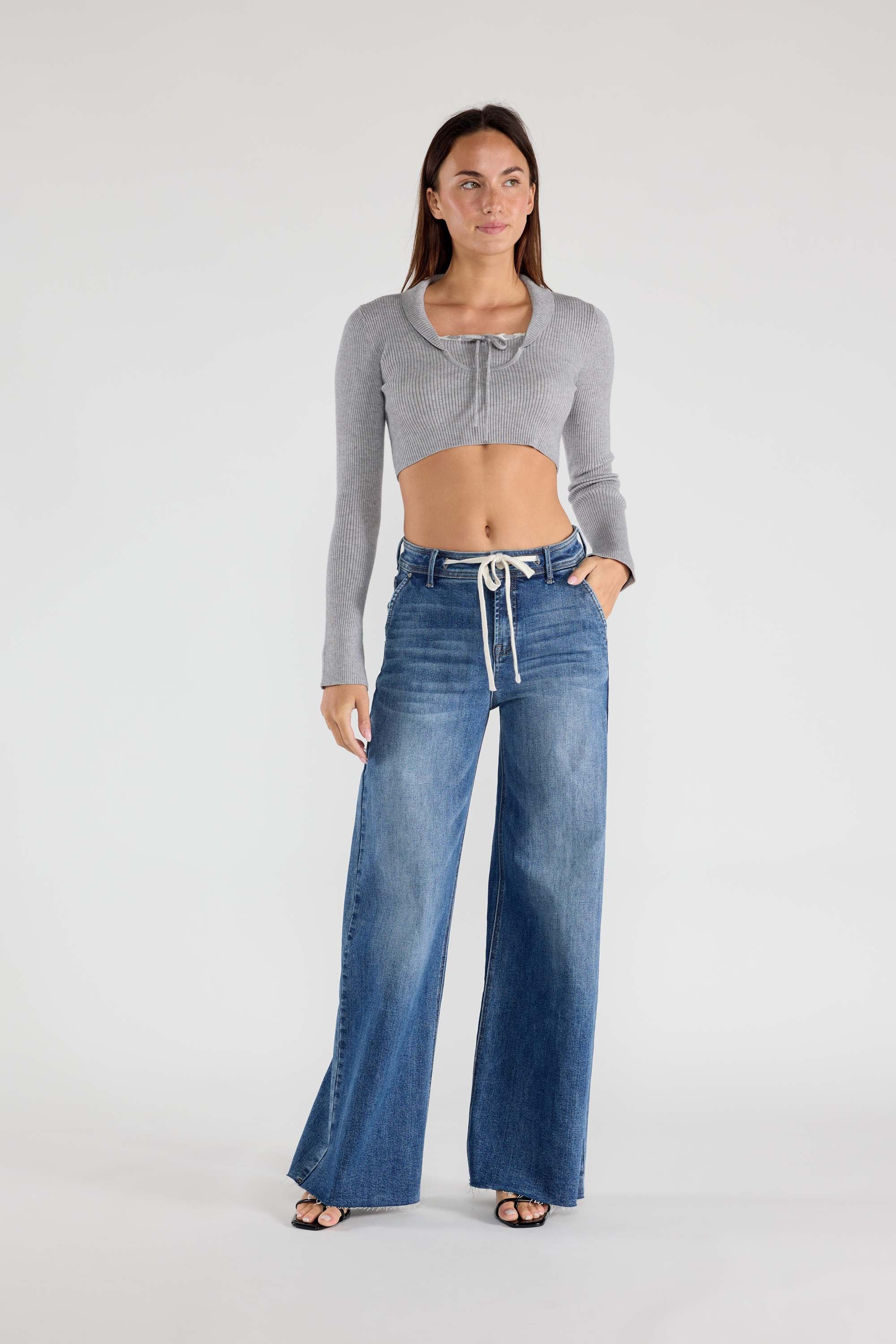 Wide Straight Jeans 16