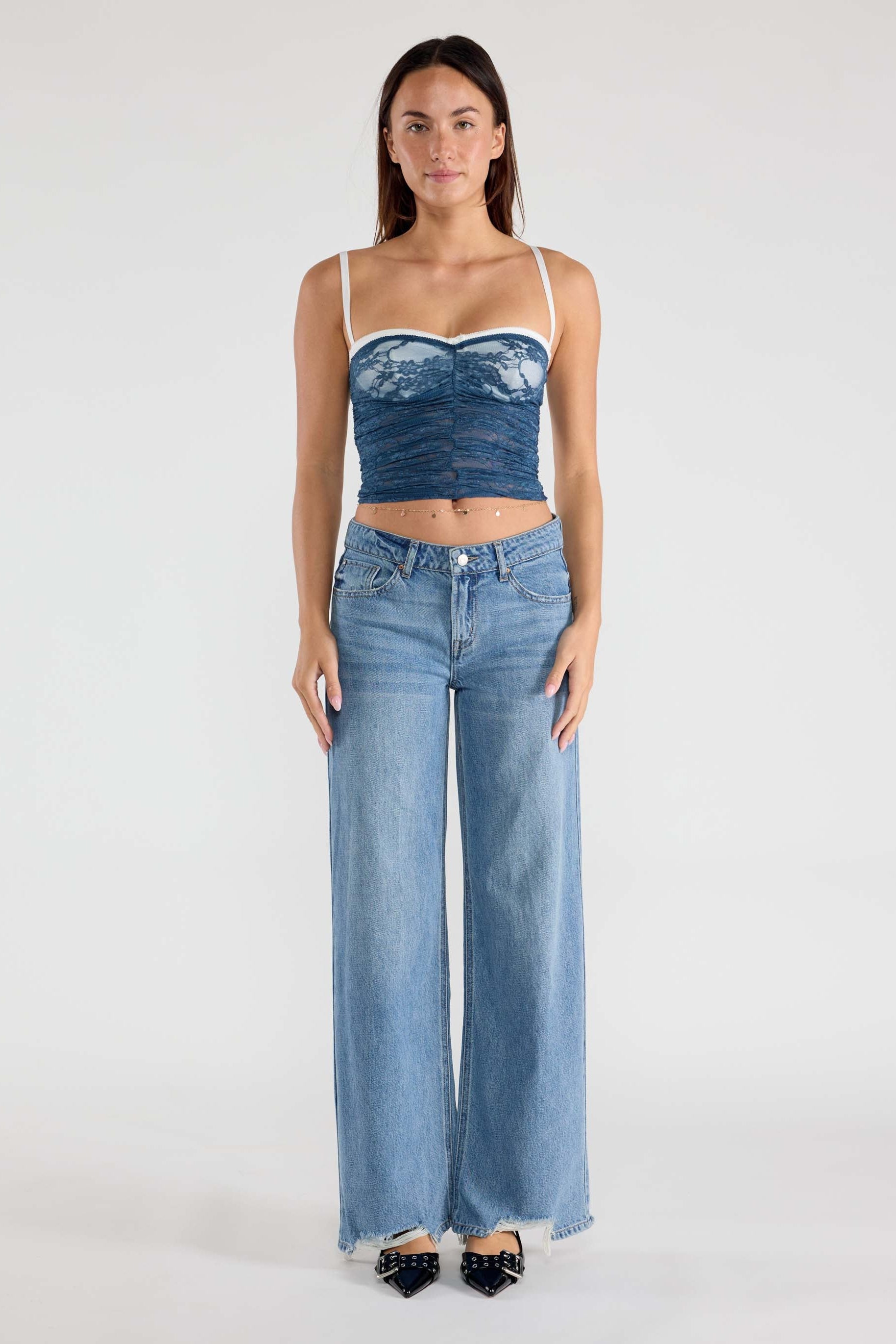 Low Waist Baggy Wide Leg Jeans with Chewed Hem 1
