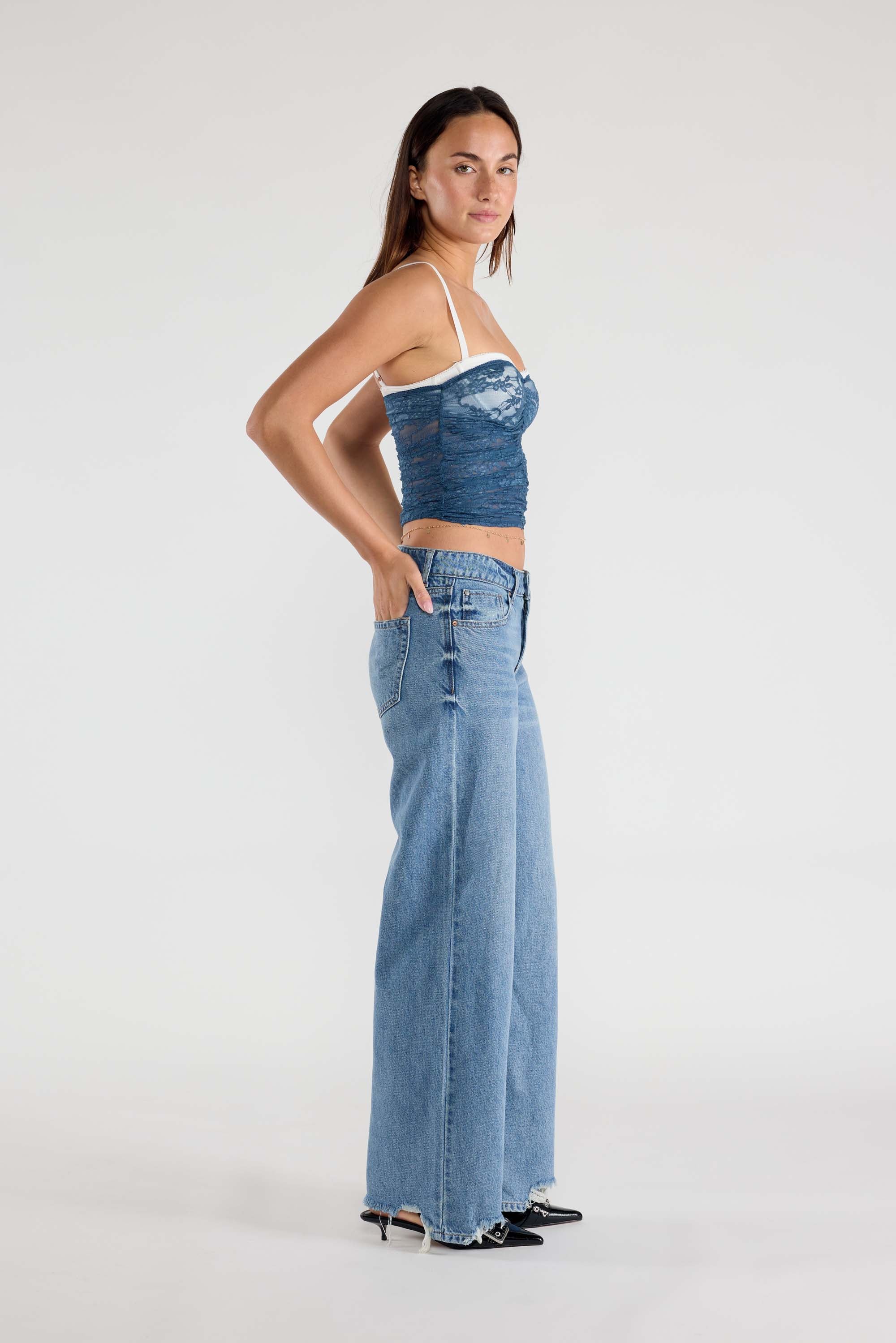 Low Waist Baggy Wide Leg Jeans with Chewed Hem 7