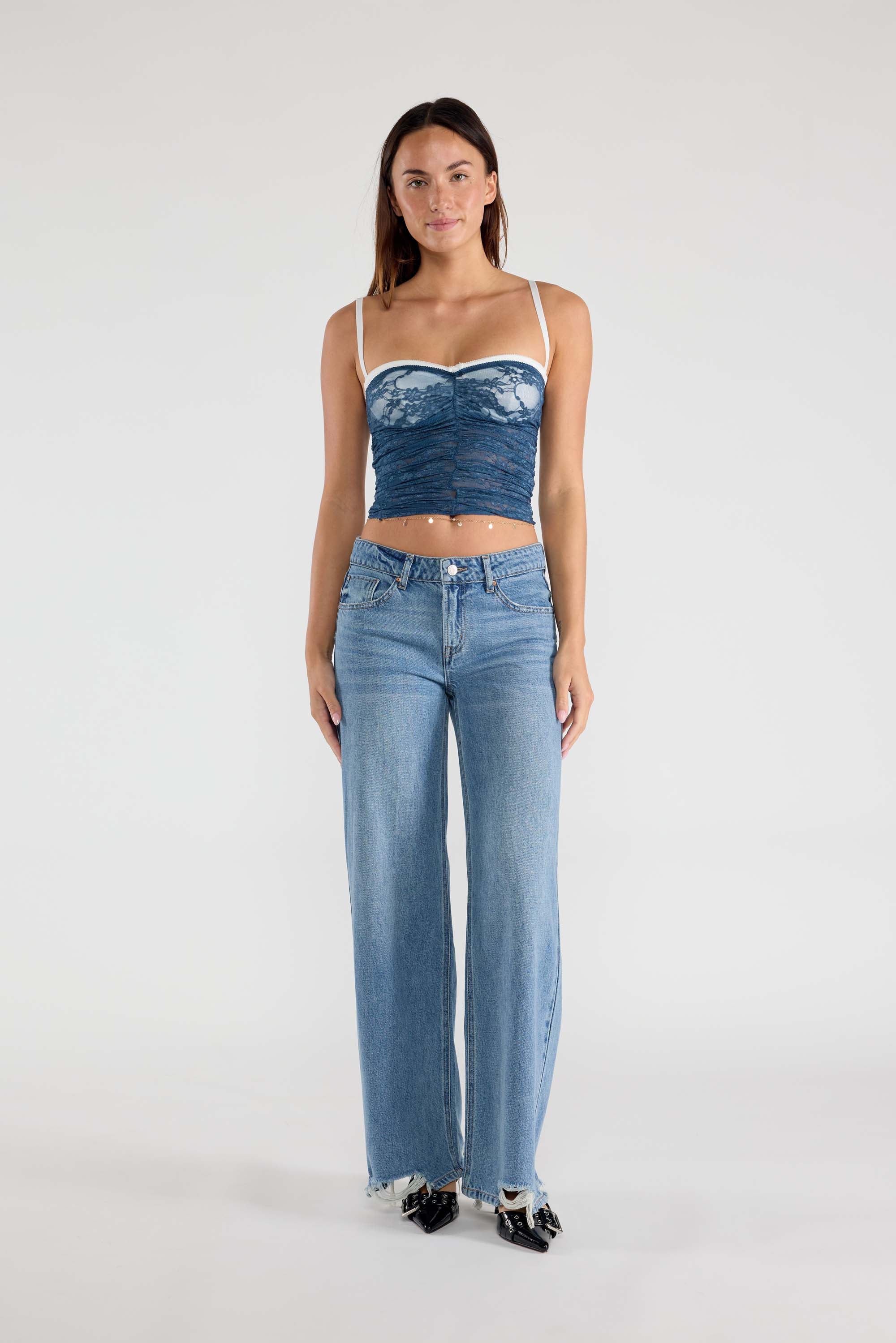 Low Waist Baggy Wide Leg Jeans with Chewed Hem 5